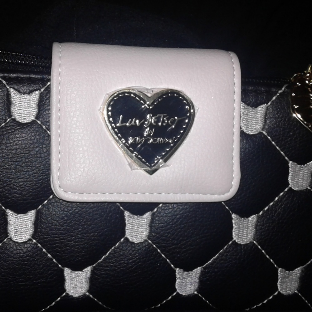 Betsy Johnson Wallet Nwot